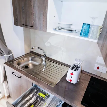Napoli Guest house 3*