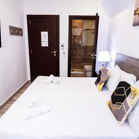 Napoli 3* Saint Julian's
