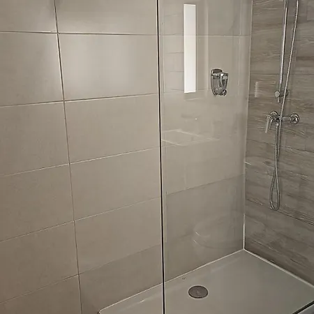 Napoli Guest house 3*