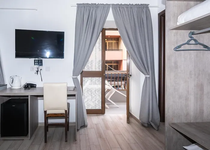 Napoli 3* San Ġiljan