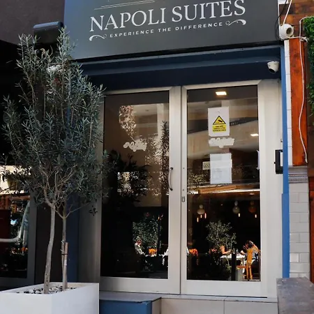 Napoli 招待所
