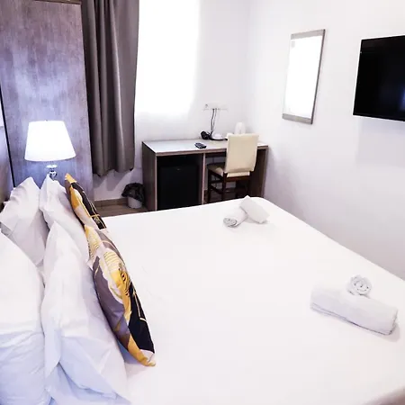 招待所 Napoli 3*