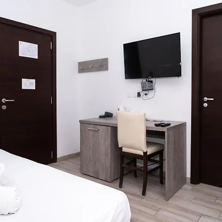 Napoli Affittacamere 3*