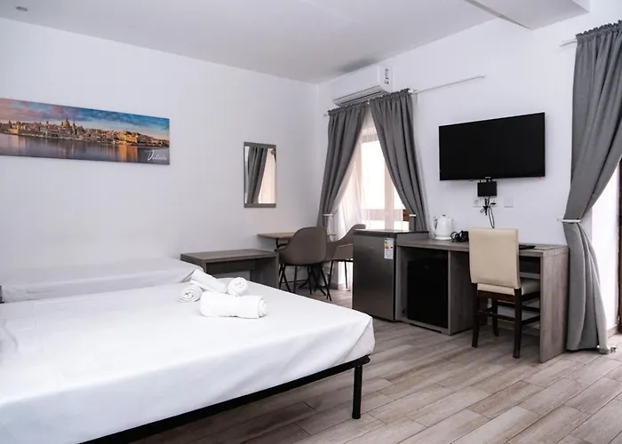 Napoli Saint Julian's