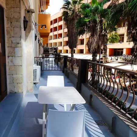 Napoli Guest house 3*