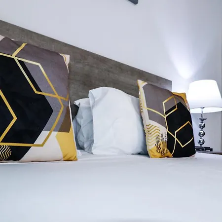 Napoli Guest house 3*