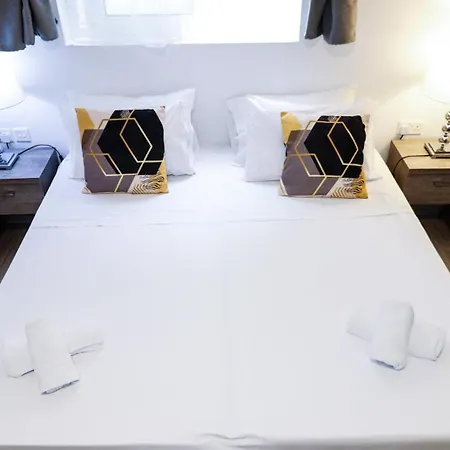 Napoli Guest house Saint Julian's