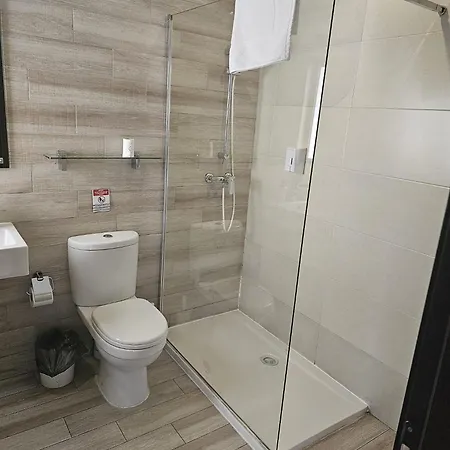 Napoli 3* Saint Julian's