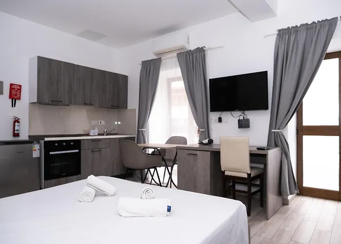 Napoli Saint Julian's